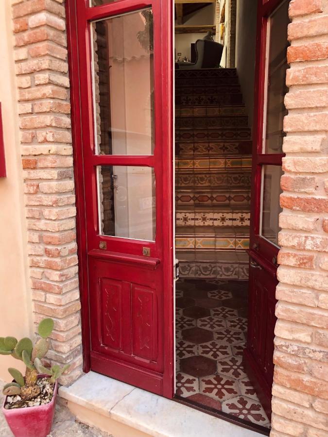 Su Zampillu Boutique Rooms Теулада Екстериор снимка